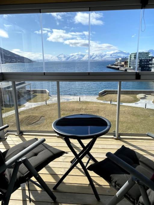 Royal Skir Apartment Sea View Tromso Ngoại thất bức ảnh